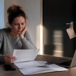 Les recours possibles après avoir reçu un avis de passage d&rsquo;un huissier à la mauvaise adresse